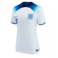Camisa de Futebol Inglaterra Harry Kane #9 Equipamento Principal Mulheres Mundo 2022 Manga Curta